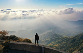 自媒体创业怎么赚钱快-自媒体创业指南：从零基础到获得巨大影响力的秘诀！