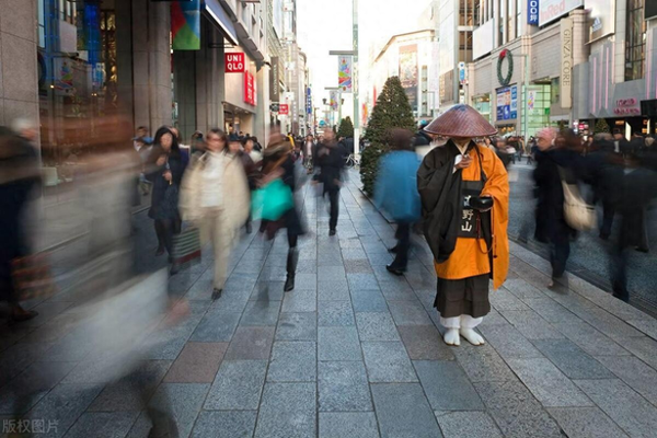 今日头条怎么挣-一份副业如何轻松在今日头条日入过万，只要几分钟，看了不吃亏！