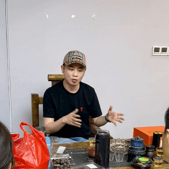 抖音直播带货卖什么赚钱-普通人逆天改命最好的创业方式就是做抖音直播带货，一台手