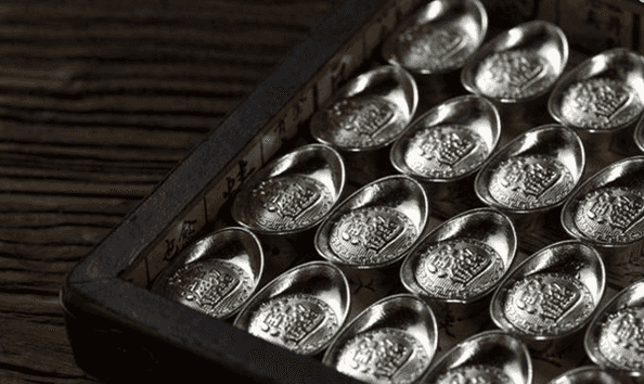 网游搬砖收益-玩游戏也能轻松月入上万？网游搬砖史大起底！