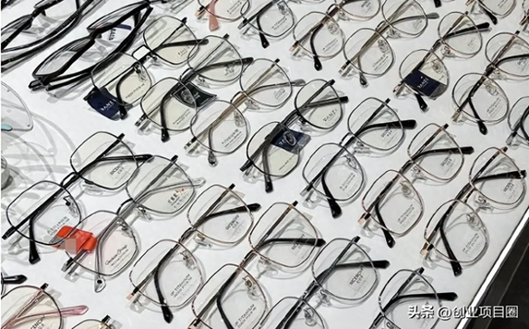 0多岁搞什么生意-适合30-50岁做的三个生意，门槛比较低，每月赚3-4万很轻松！"