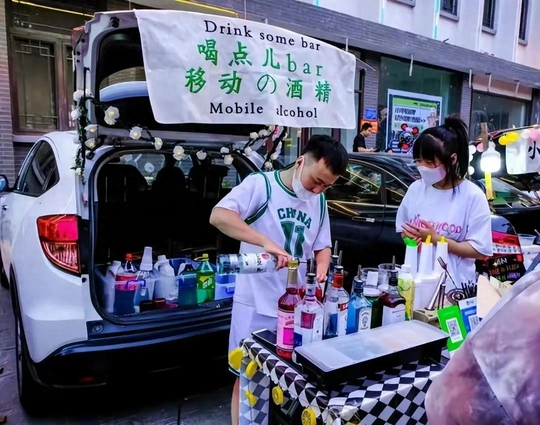 有车做什么兼职,除了跑车-有车一族，除了跑滴滴，还可以做这个副业