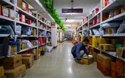 什么工作一年可以赚二十万-目前社会上的普通人，做什么生意一年能挣到二三十万？推荐一些