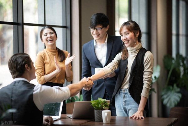 不同维度分析问题的方法-三种不同维度的赚钱方式-劳动、创业和金融