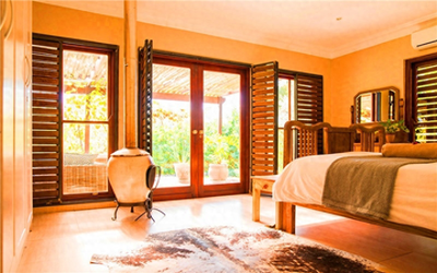 什么工作一年可以赚二十万-目前社会上的普通人，做什么生意一年能挣到二三十万？推荐一些