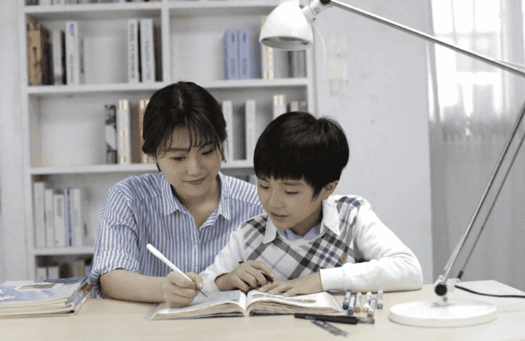 研究生怎么搞钱-在读大学生或研究生，有以下几种途径可以挣零花钱。