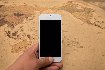 边赚钱边玩游戏的软件有哪些-互联网创业：1部手机边玩边嗨，收入10Ｗ+